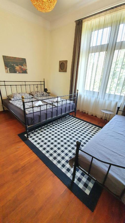 Deak Apartman Шопрон Екстер'єр фото